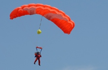 Caroline skydiving